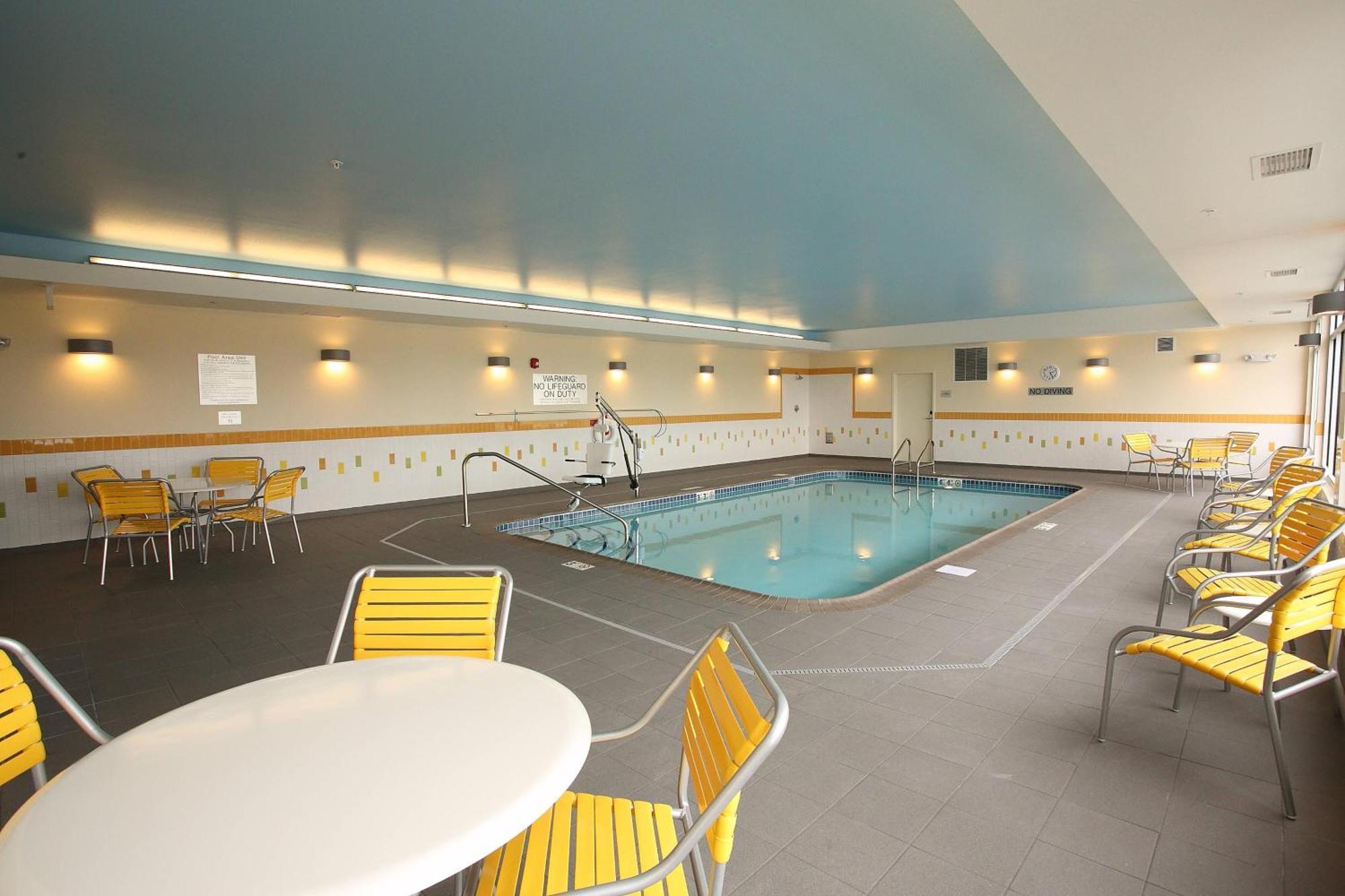 Fairfield Inn & Suites By Marriott East Grand Forks Екстер'єр фото