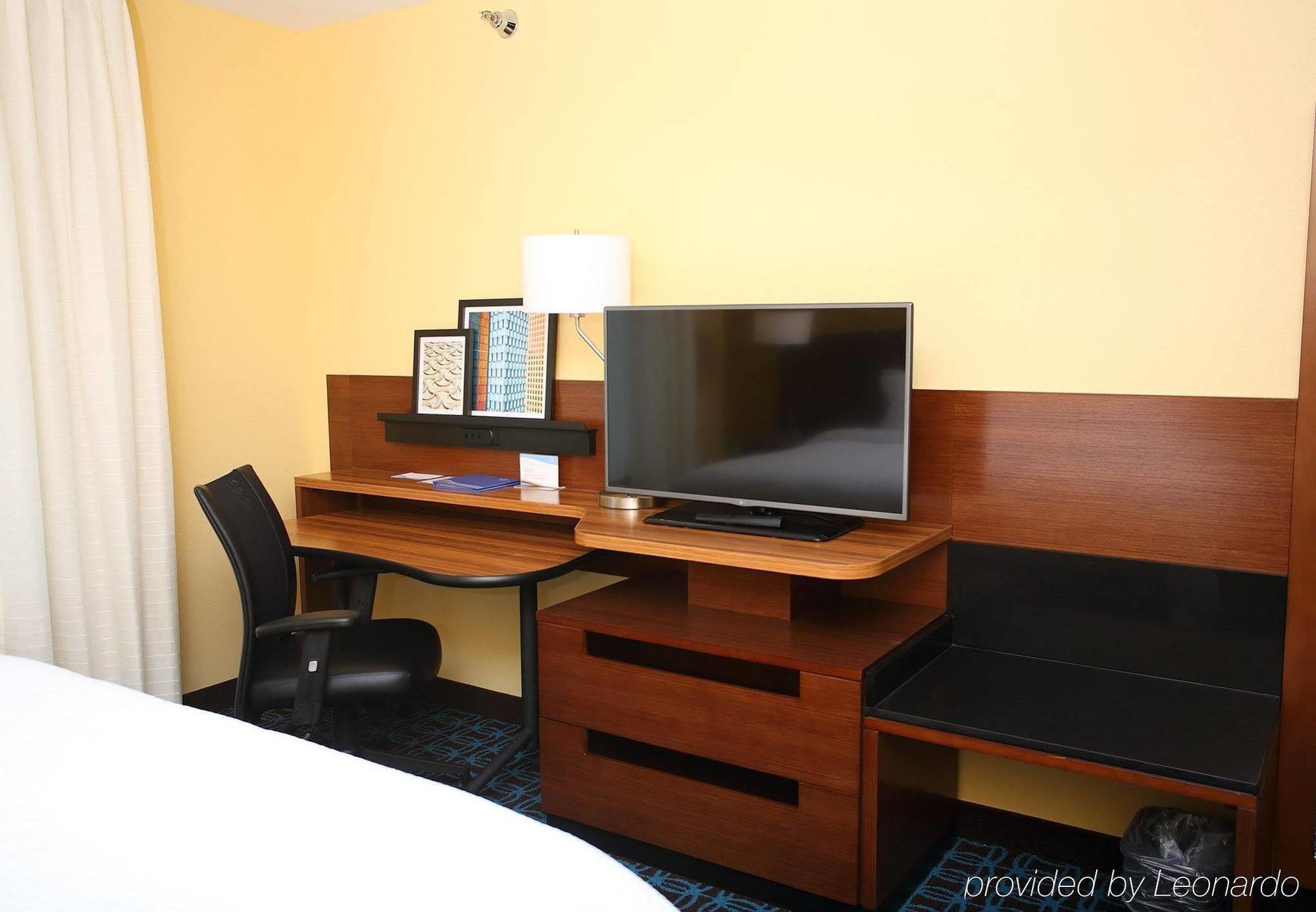 Fairfield Inn & Suites By Marriott East Grand Forks Екстер'єр фото